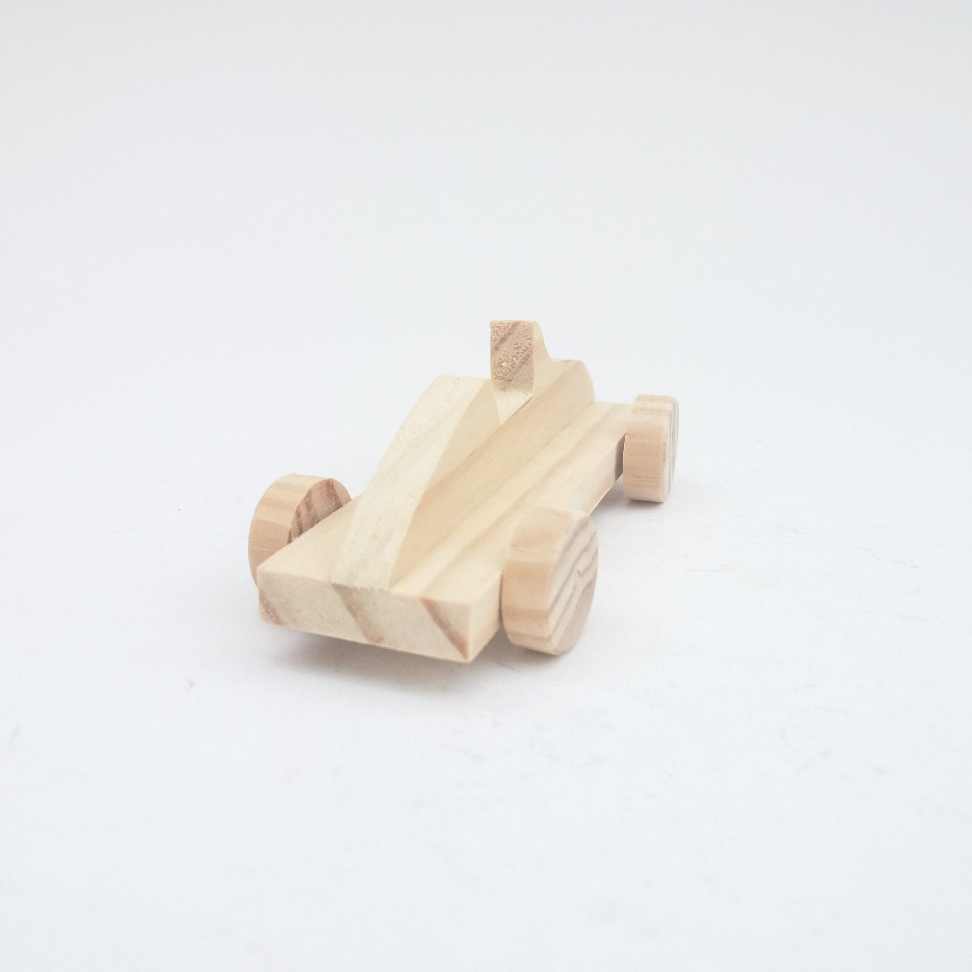 Wooden Miniature Car to Paint PadaWorks