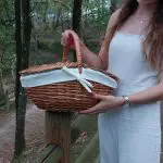 Wicker Picnic Basket - Oval Cream - Medium