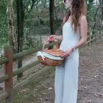 Wicker Picnic Basket - Oval Cream - Medium