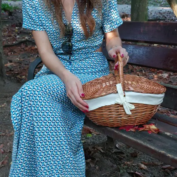 Wicker Picnic Basket - Oval Cream - Small