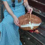 Wicker Picnic Basket - Oval Cream - Small