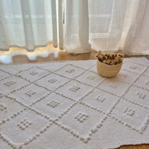 Small White Rug - 50x100cm - Knotted Rug