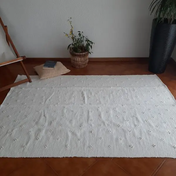 Large White Rug - 150x200cm - Knotted Rug