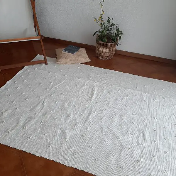 Large White Rug - 150x200cm - Knotted Rug