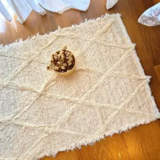cream diamond rug