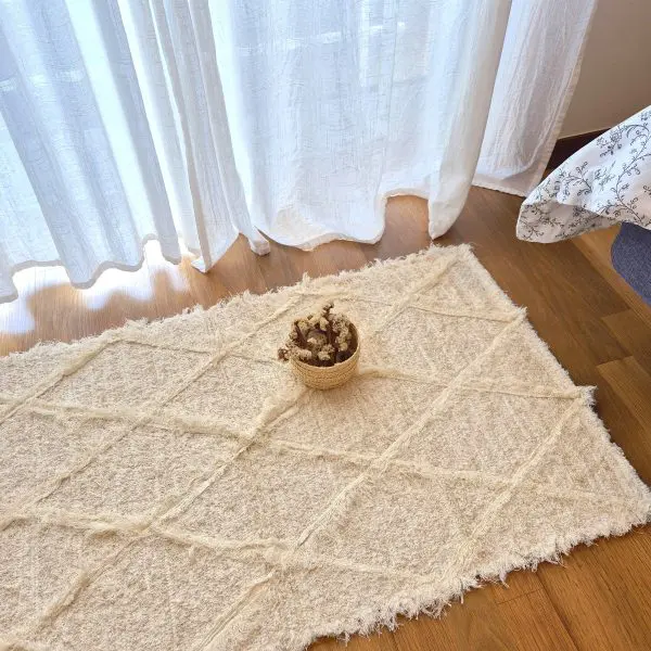 Small Cream Rug Diamond - 50x100cm - Soft Rug