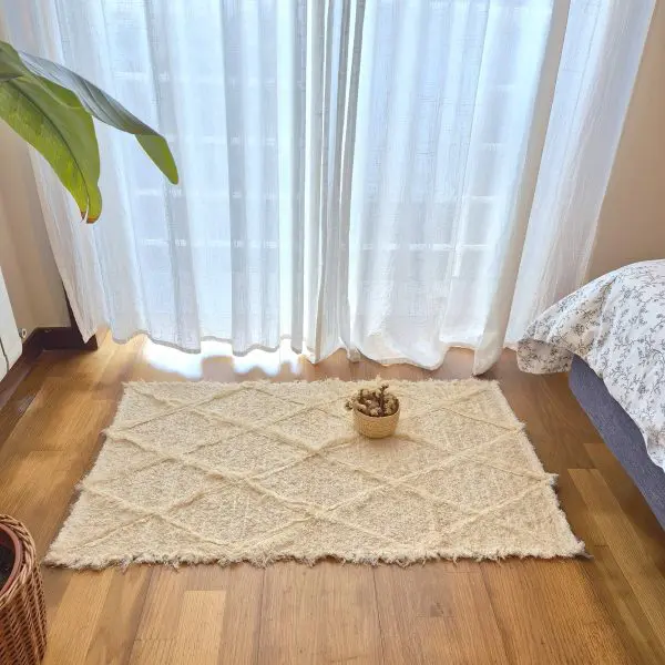 Small Cream Rug Diamond - 50x100cm - Soft Rug