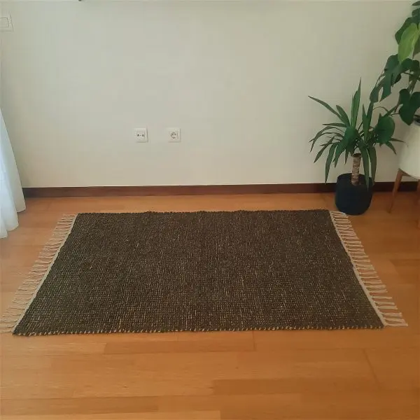 Large Green and Jute Rug - 100x150cm - Ring Line and Jute Rug