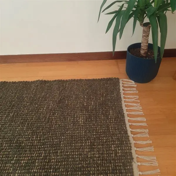 Large Green and Jute Rug - 100x150cm - Ring Line and Jute Rug