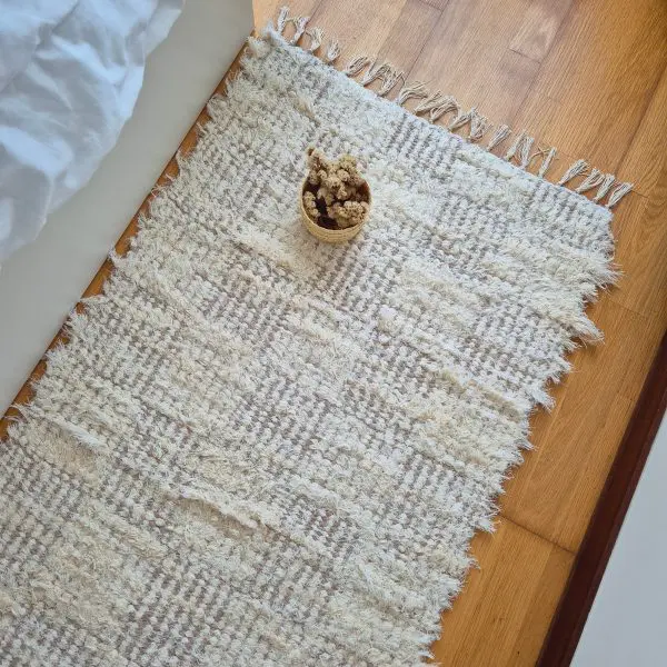 Medium Cream Checkered Rug - 70x140cm - Soft Rug