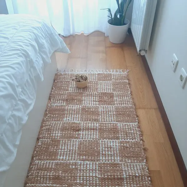 Medium Camel White Rug - 70x140cm - Soft Rug