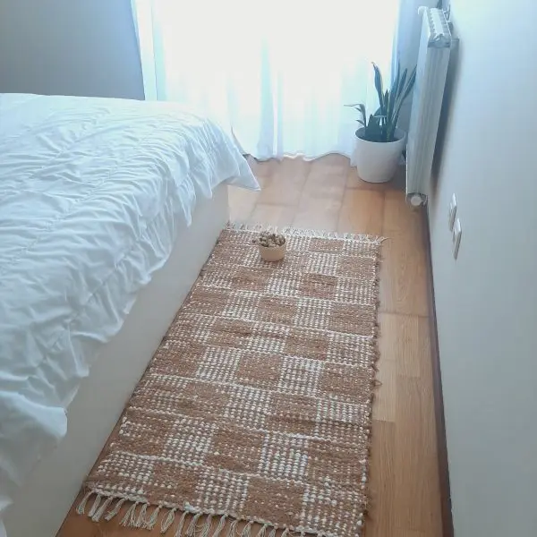 Medium Camel White Rug - 70x140cm - Soft Rug