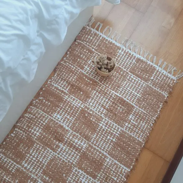 Medium Camel White Rug - 70x140cm - Soft Rug