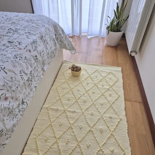 Medium Soft Pastel Yellow Rug - 70x140cm - Knotted Rug
