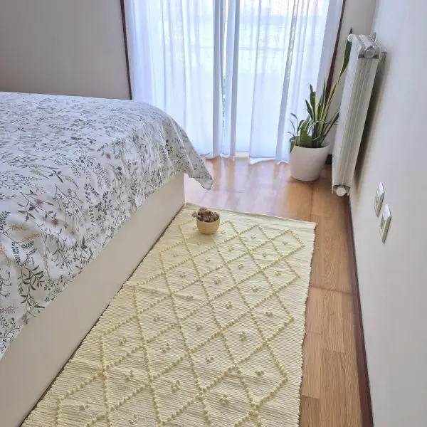 Medium Soft Pastel Yellow Rug - 70x140cm - Knotted Rug