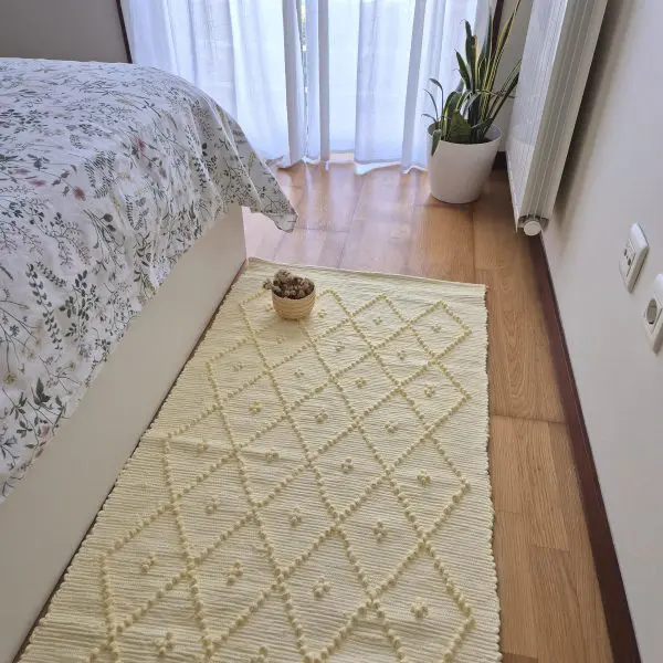 Medium Soft Pastel Yellow Rug - 70x140cm - Knotted Rug