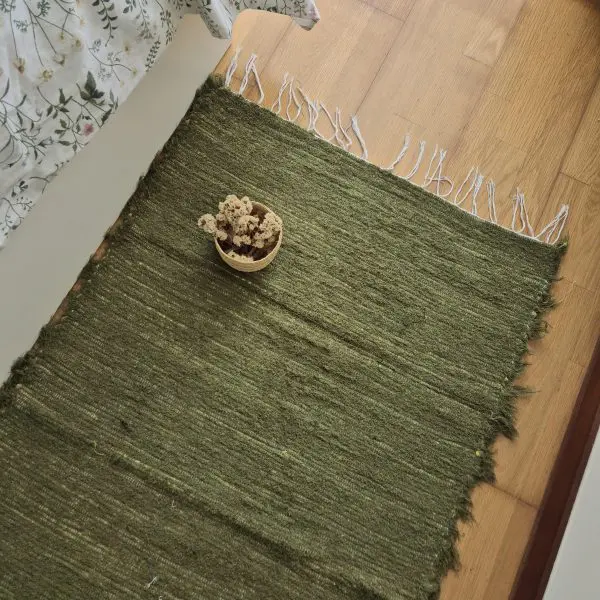 Medium Olive Green Rug - 70x140cm - Soft Rug
