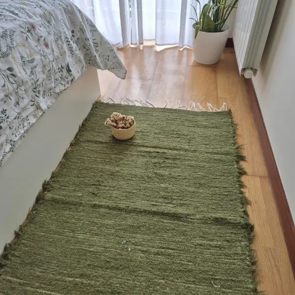 Medium Olive Green Rug - 70x140cm - Soft Rug