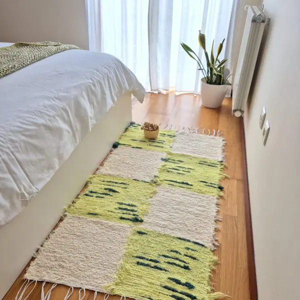 Medium Checkered Cream and Green Rug - 70x140cm - Soft Rug