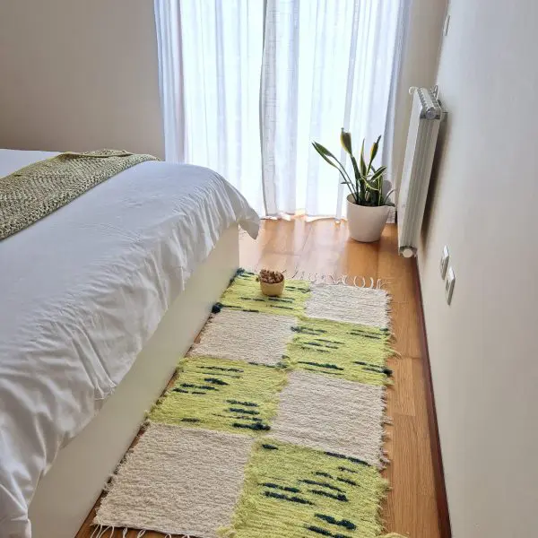 Medium Checkered Cream and Green Rug - 70x140cm - Soft Rug