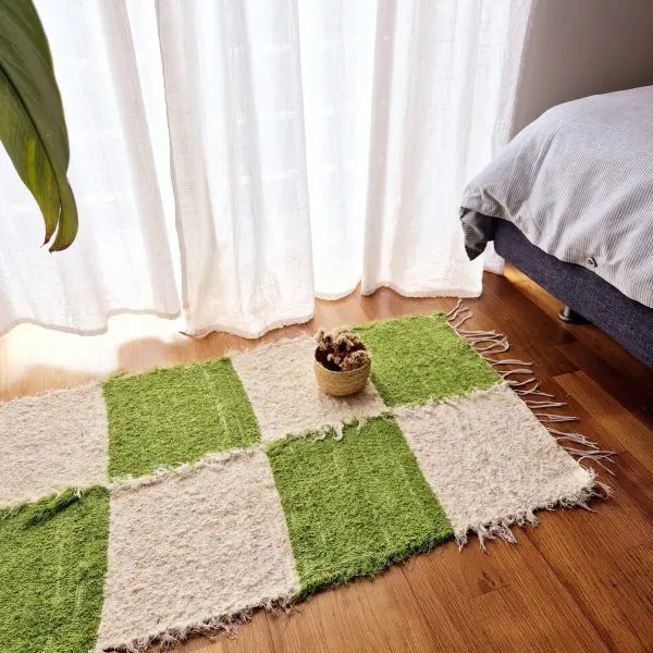 Small Green Cream Rug Checkered - 50x100cm - Soft Rug