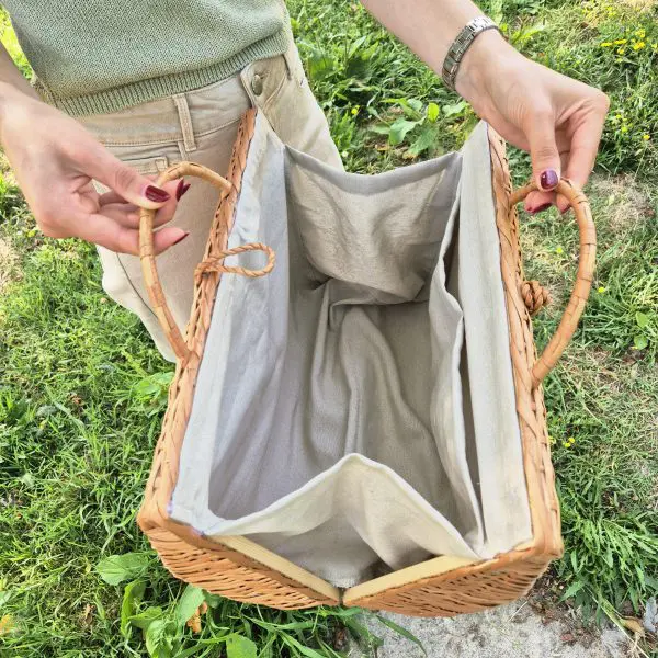 Wicker Hand Bag - Suitcase Style