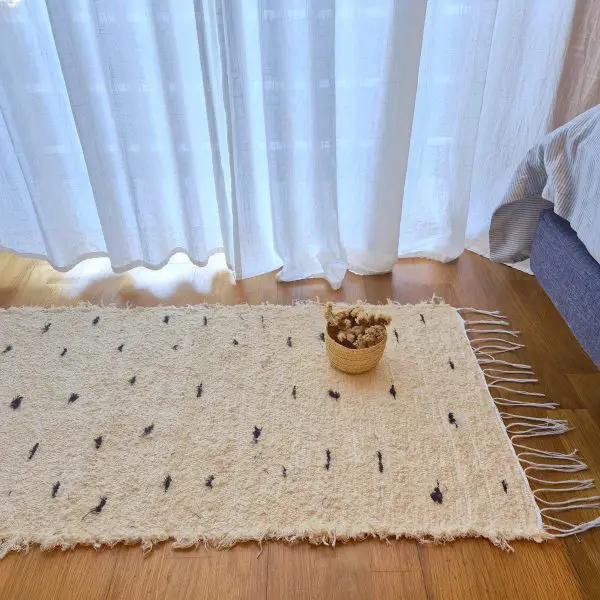 Small Cream Rug With Black Dots - 50x100cm - Soft Rug