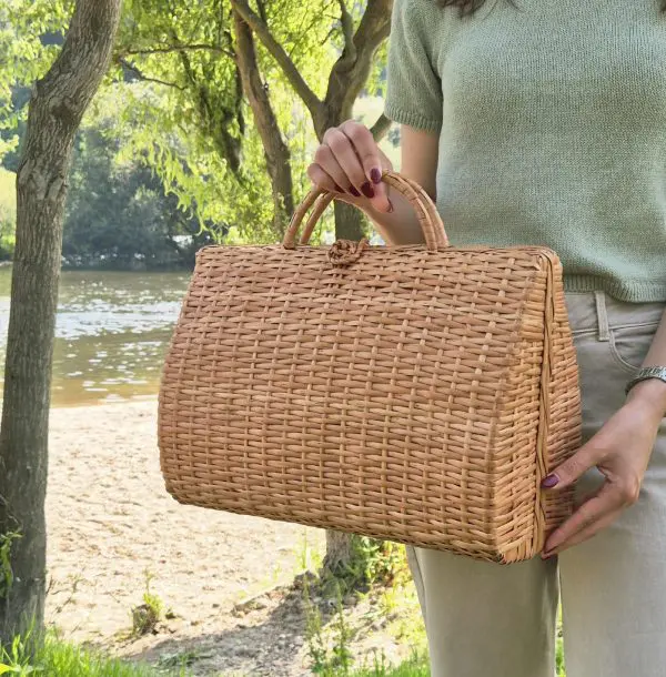 Wicker Hand Bag - Suitcase Style