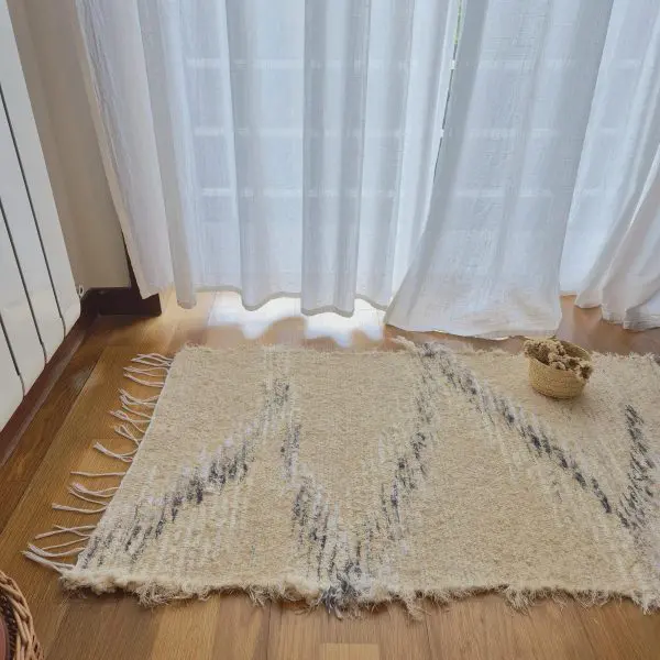 Small Cream Rug With Zigzag Pattern - 50x100cm - Soft Rug