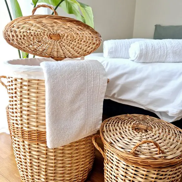 Round Woven Storage Basket With Lid