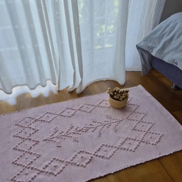 Small Light Pink Rug - 50x100cm - Knotted Rug
