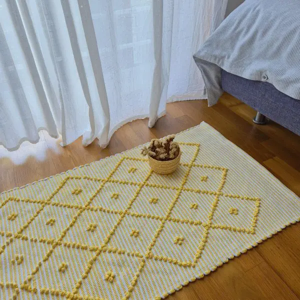 Small Yellow and White Striped Rug - 50x100cm - Knotted Rug