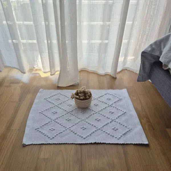 Mini White Rug - 40x60cm - Knotted Rug