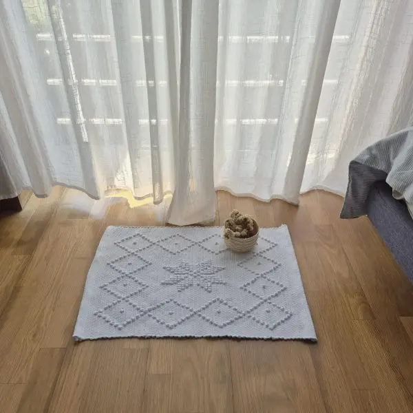 Mini White Rug - 40x60cm - Knotted Rug