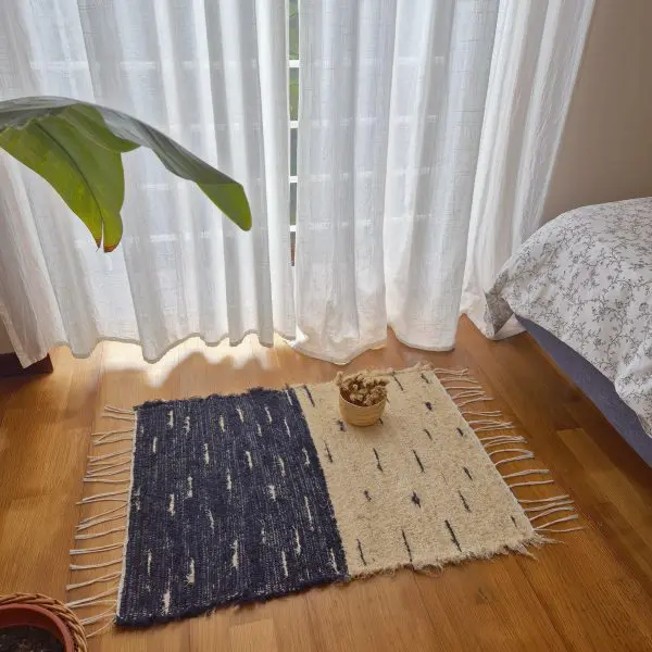 Mini Black And Cream Rug With Dots - 50x80cm - Soft Rug