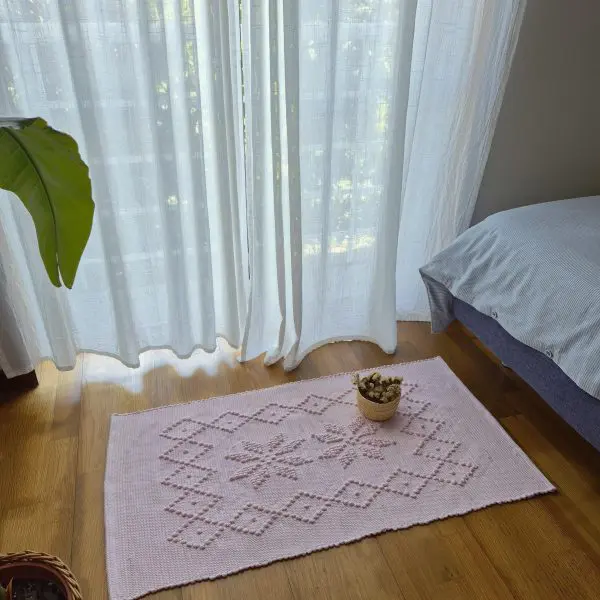 Small Light Pink Rug - 50x100cm - Knotted Rug