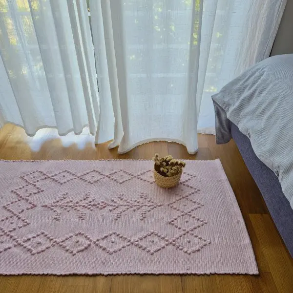 Small Light Pink Rug - 50x100cm - Knotted Rug