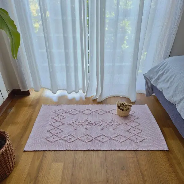 Small Light Pink Rug - 50x100cm - Knotted Rug