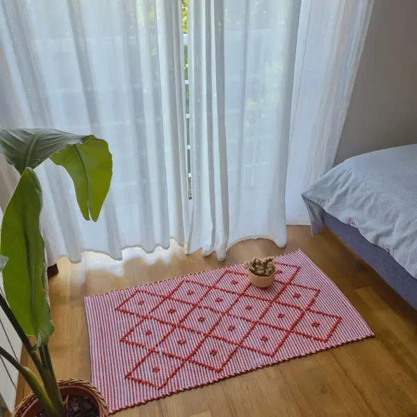Small Coral and White Striped Rug - 50x100cm - Knotted Rug