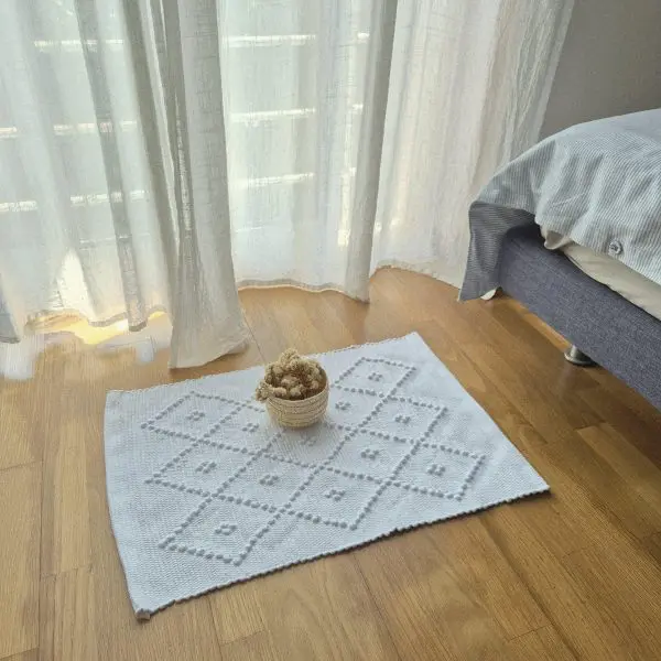 Mini White Rug - 40x60cm - Knotted Rug