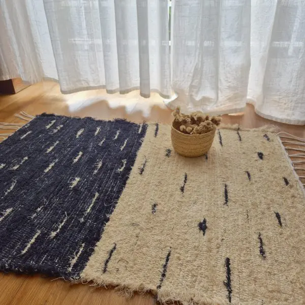 Mini Black And Cream Rug With Dots - 50x80cm - Soft Rug