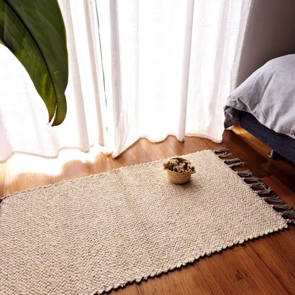 Small Cream Glitter Rug - 50x100cm - Traditional Rug