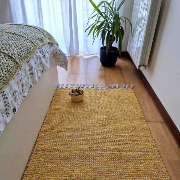 Medium Mustard Yellow Cream Rug - 70x140cm - Traditional Rug