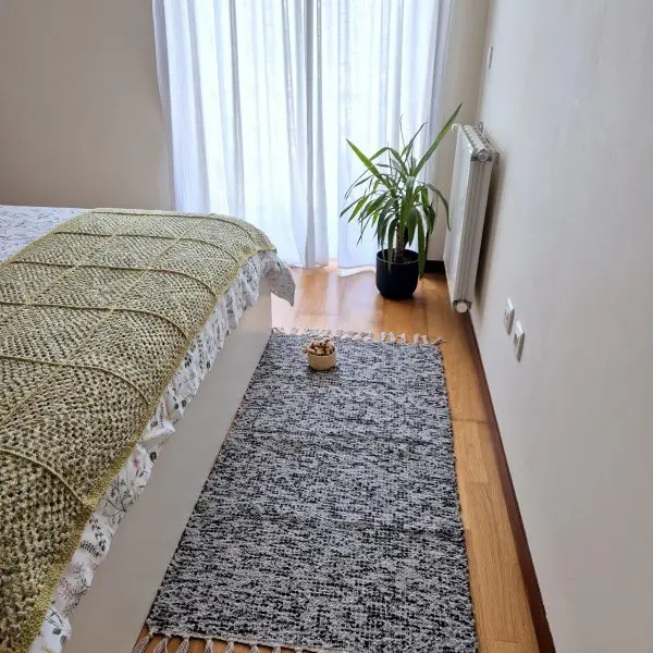 Medium Black Grey Silver Glitter Rug - 70x140cm - Traditional Rug