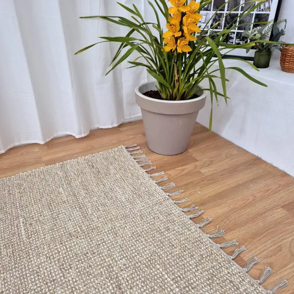 Large Light Brown Rug - 100x150cm - Traditional Rug