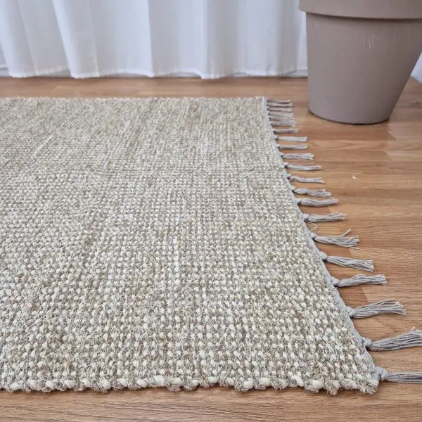 Large Light Brown Rug - 100x150cm - Traditional Rug