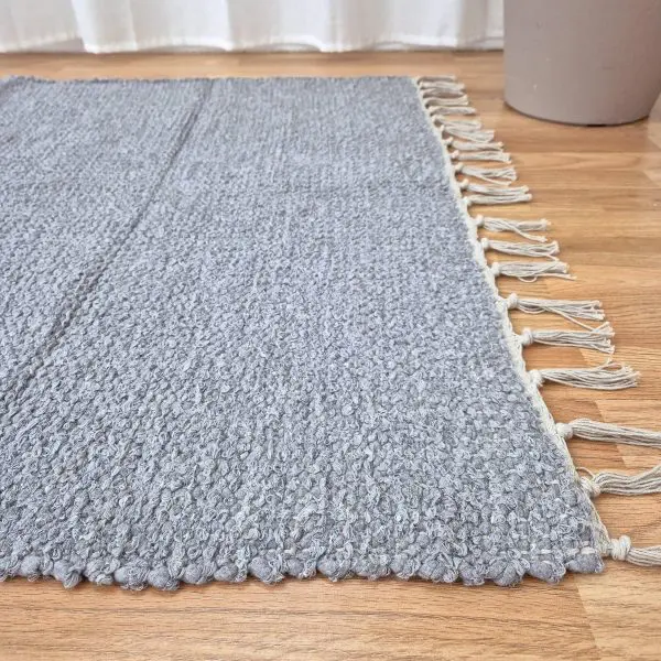 Large Light Grey Rug - 100x150cm - Traditional Rug