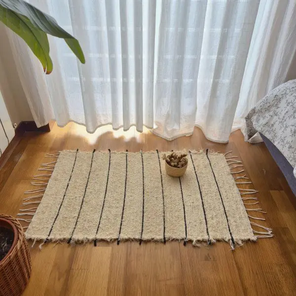 Small Cream Rug With Black Lines - 50x100cm - Soft Rug