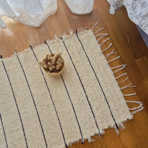 Small Cream Rug With Black Lines - 50x100cm - Soft Rug