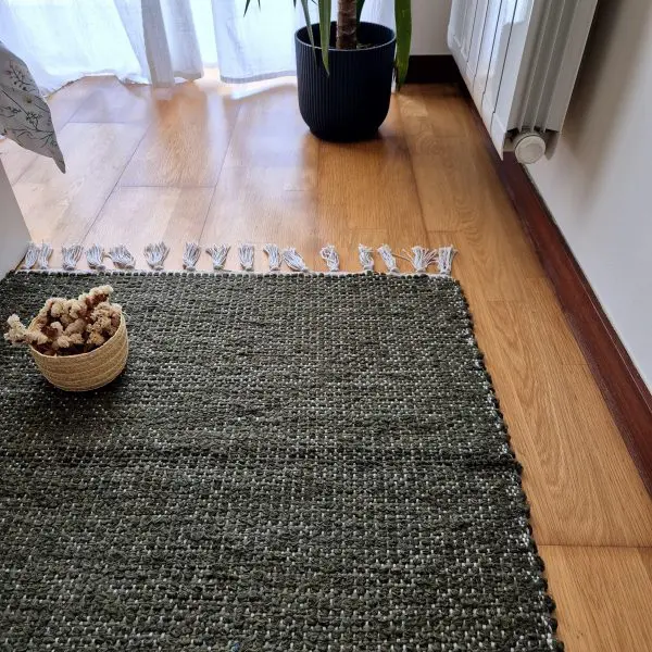 Medium Forest Green Rug - 70x140cm - Traditional Rug